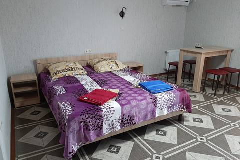 4-х местный номер с удобствами. Частный сектор "На Вишневой". Архипо-Осиповка