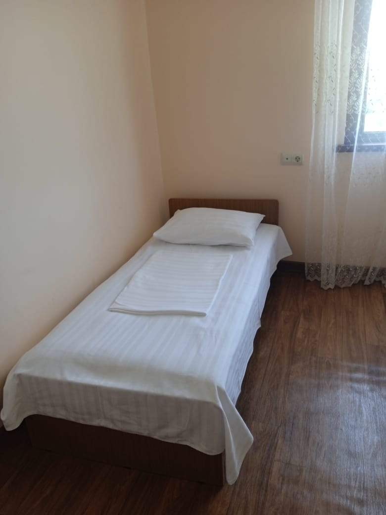 . Гостевой дом "Грант" . Новый Афон