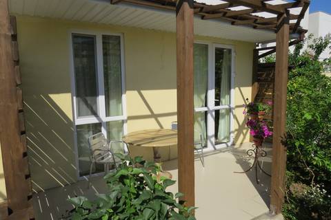 Студия 4-х местная. Вилла "Лилия". Евпатория