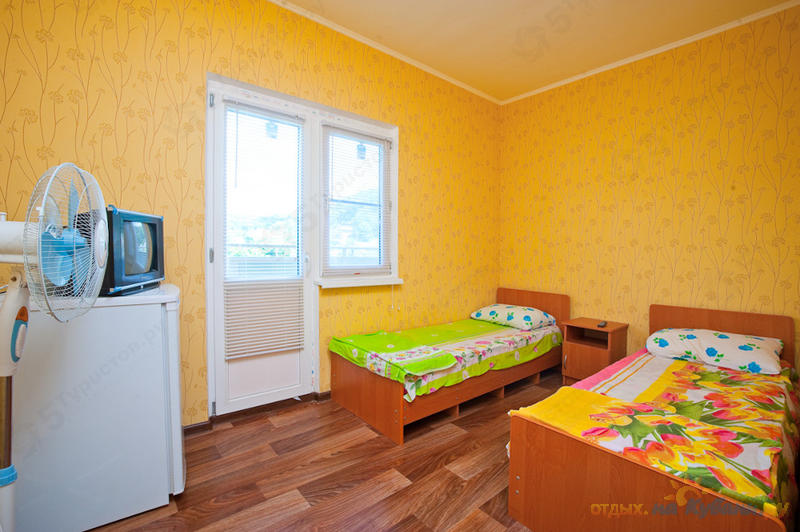 2 х местный. Гостевой дом "На Мостовой" в Новомихайловском. Новомихайловский 2 х местный. Гостевой дом "На Мостовой" в Новомихайловском. Новомихайловский