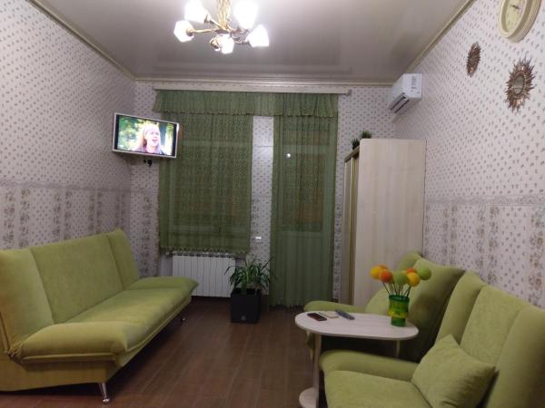 Сдам посуточно  1 комнатную квартиру  в центре города  Новороссийска. Квартира в многоквартирном доме Сдам посуточно с отчётными документами  и ОНЛАЙН  Кассовыми  чеками. Новороссийск