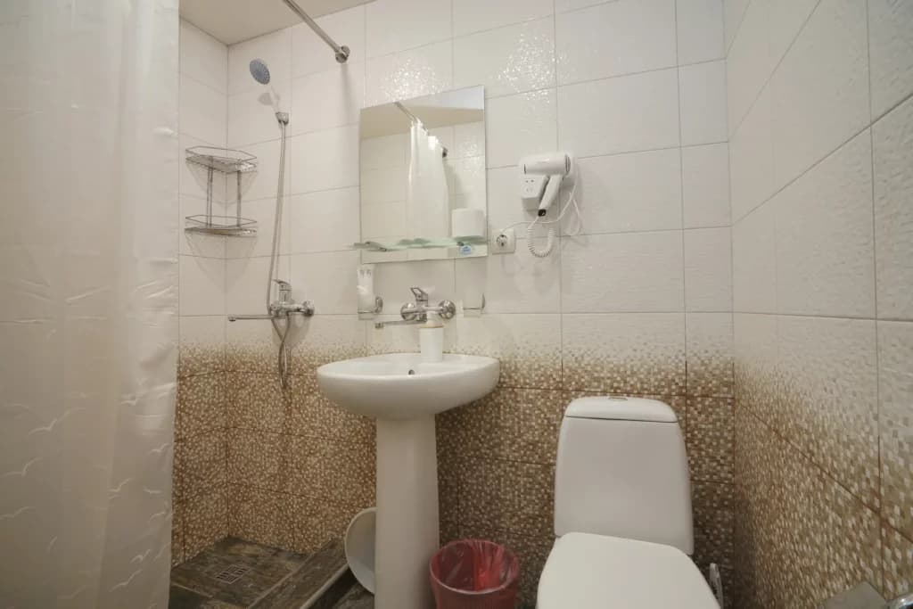 Комфорт с балконом. Отель "Центральный". Геленджик