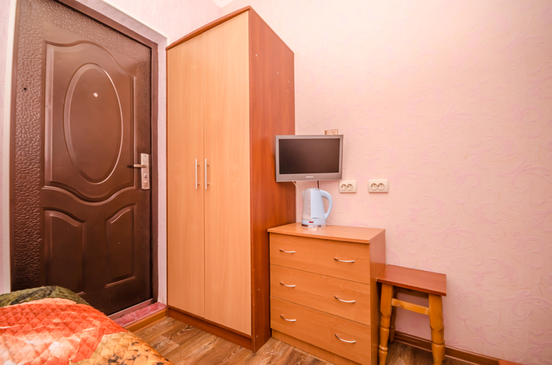 Эконом №1. Гостевой дом «Лукоморье». Алупка