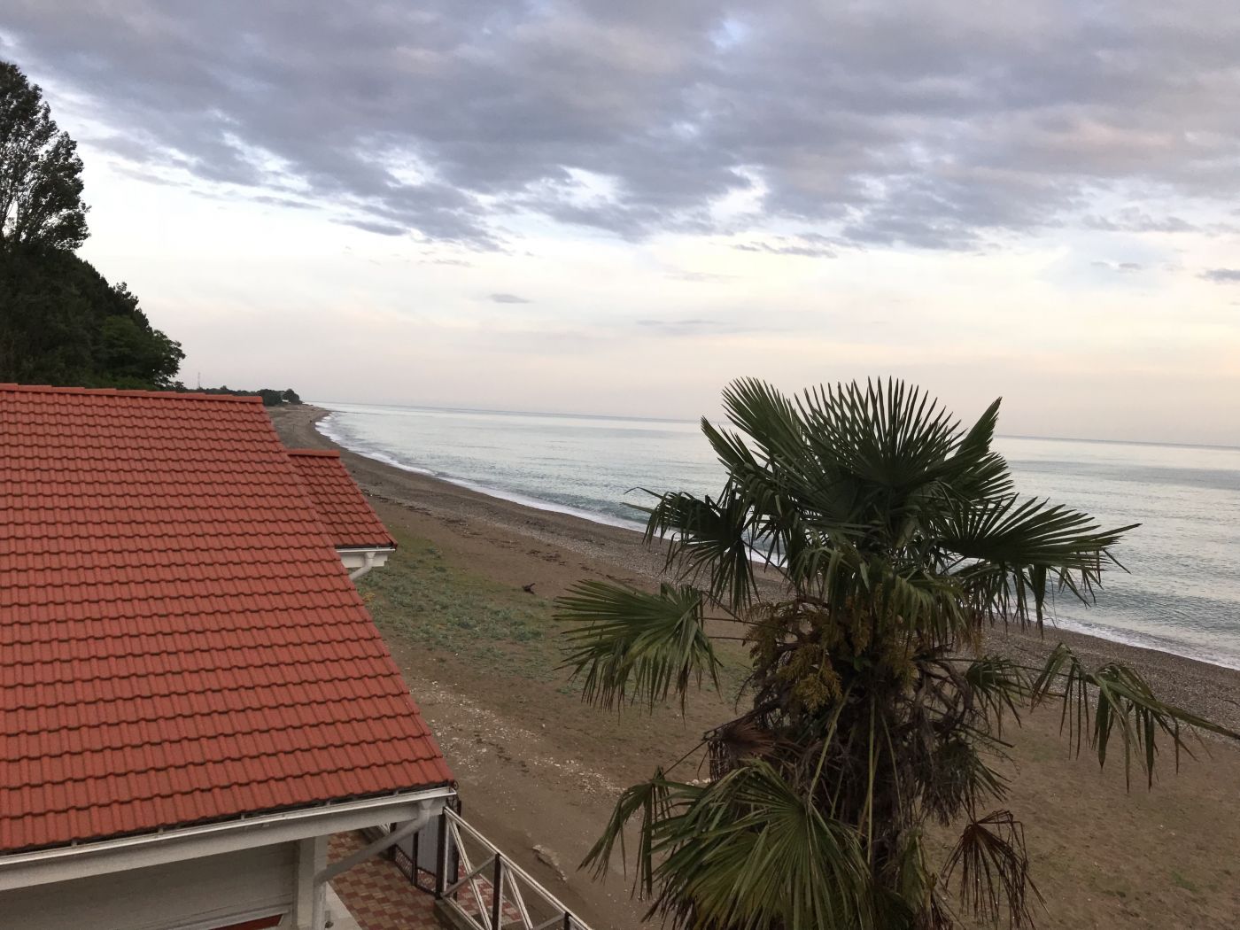 . Гостевой дом "Золотые пески". Гудаута