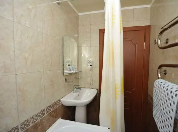 «Эконом» 2-х местный (Малый корпус). Гостиница «Кристалл». Домбай-гостиницы