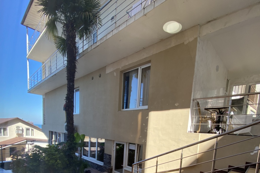 Стандарт трехместный. Гостиничный комплекс "Анжелика-Альбатрос". Лоо