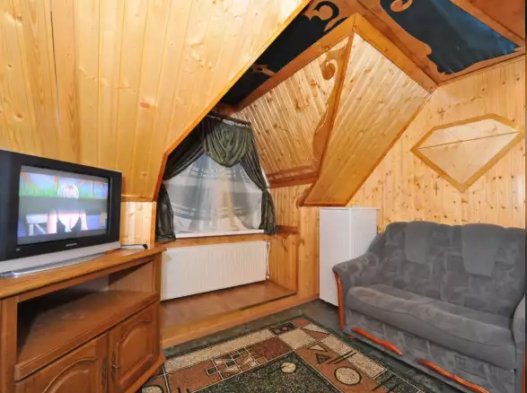 «Полулюкс» 2-х комнатный (Малый корпус). Гостиница «Кристалл». Домбай-гостиницы