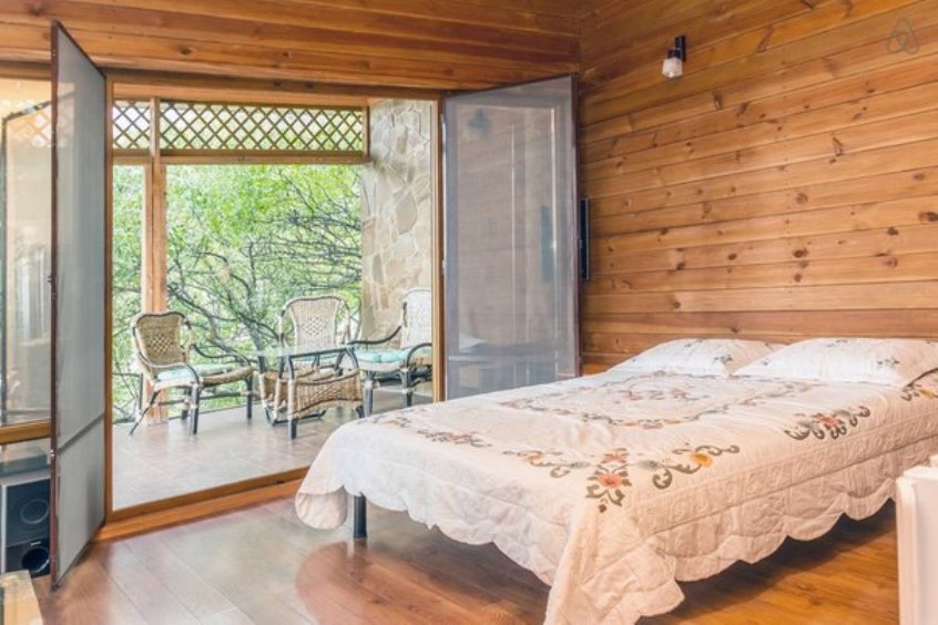 Полулюкс. Вилла "Виктория". Малореченское