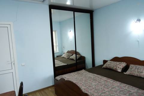 Двухкомнатный люкс с кухней. Отель «Надежда». Должанская