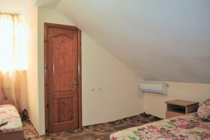 3-х местный. Гостевой дом У Георгия . Витязево 3-х местный. Гостевой дом У Георгия . Витязево