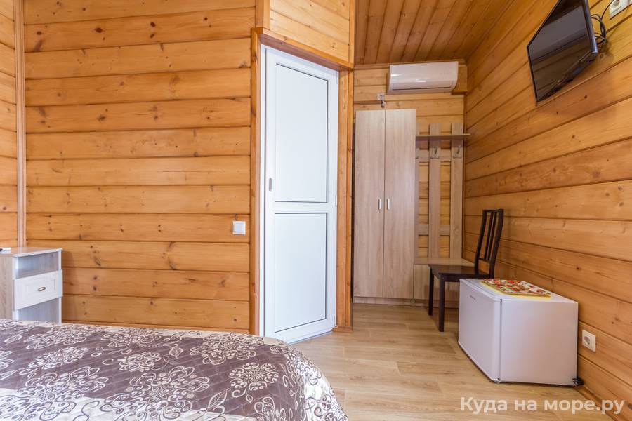 Двухместный номер. Гостевой дом "Алфавит". Адлер