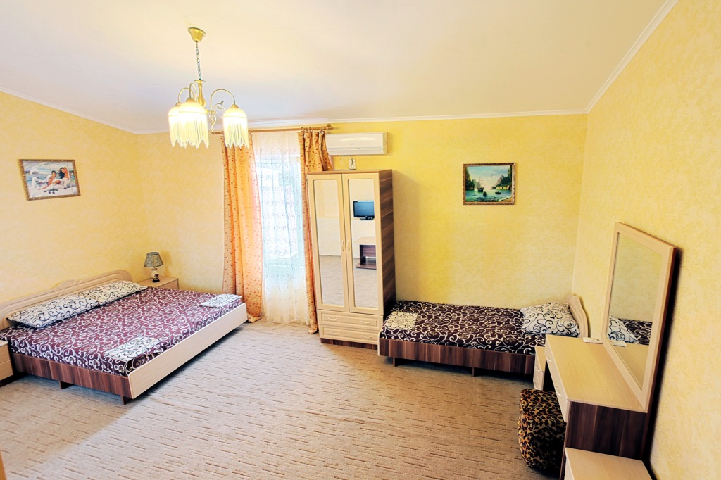 Семейный. Пансионат «Фрегат». Саки