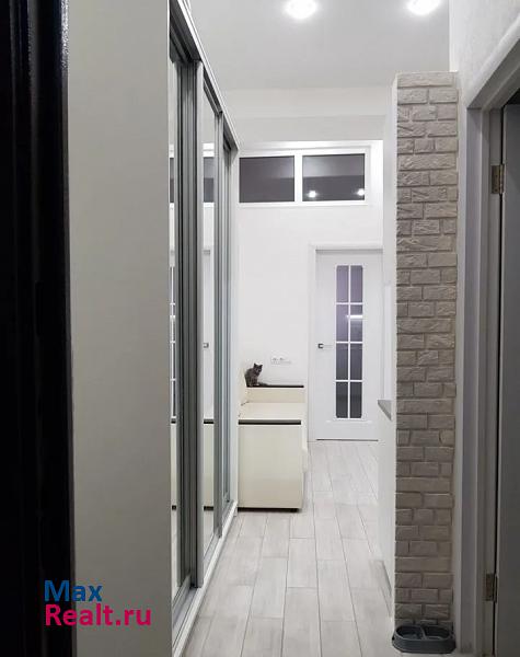 Квартира, 2-комнатная, Навагинская улица, 16. Квартира в многоквартирном доме в Центральном и Хостинском районе города Сочи.. Сочи