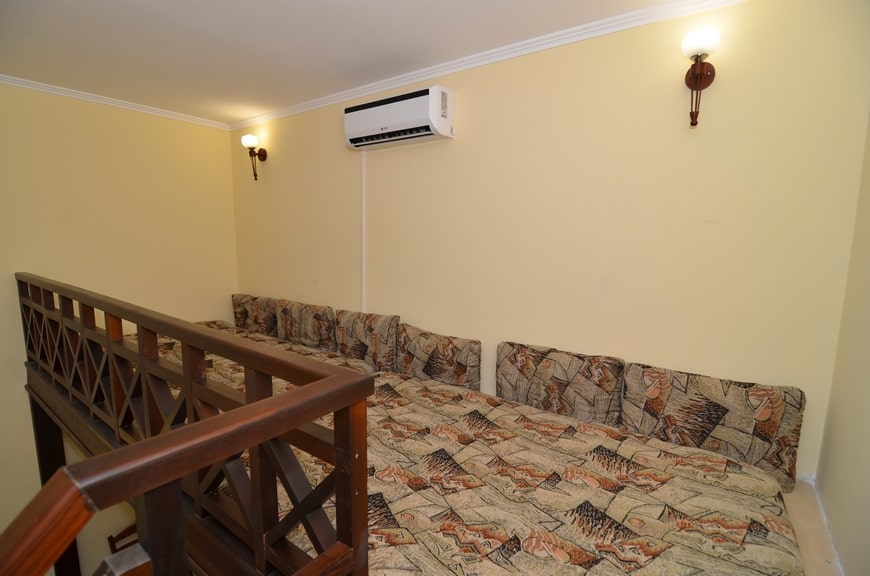 Полулюкс 2-местный на мансардном этаже без балкона. Отель «Перчем». Судак