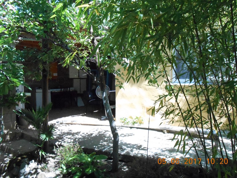 Номер для 3-4 человек. Гостевой дом «Лазурное». Лазурное