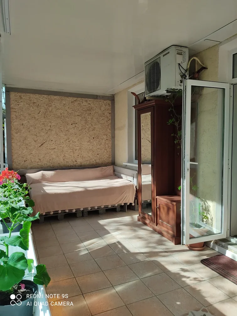 . Квартира в многоквартирном доме 2-комнатная квартира по ул. Киевская. Ялта