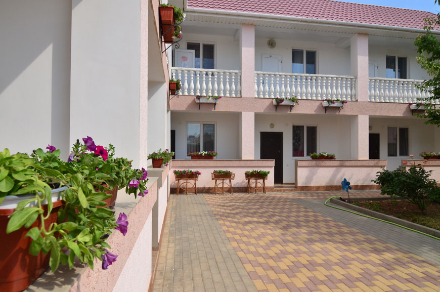 2-местный номер «Персиковый». Гостевой дом Гостевой дом «Радуга». Саки