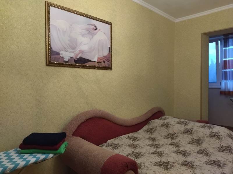 1-комнатная квартира. Квартира в многоквартирном доме Агрба 2 кв 67. Пицунда