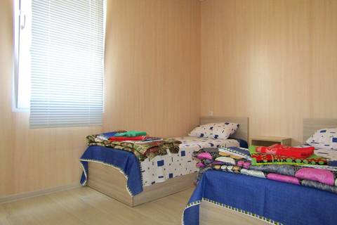 Трехкомнатный 6-ти местный «Стандарт». Гостевой дом «Афина-Вояж». Заозерное Трехкомнатный 6-ти местный «Стандарт». Гостевой дом «Афина-Вояж». Заозерное