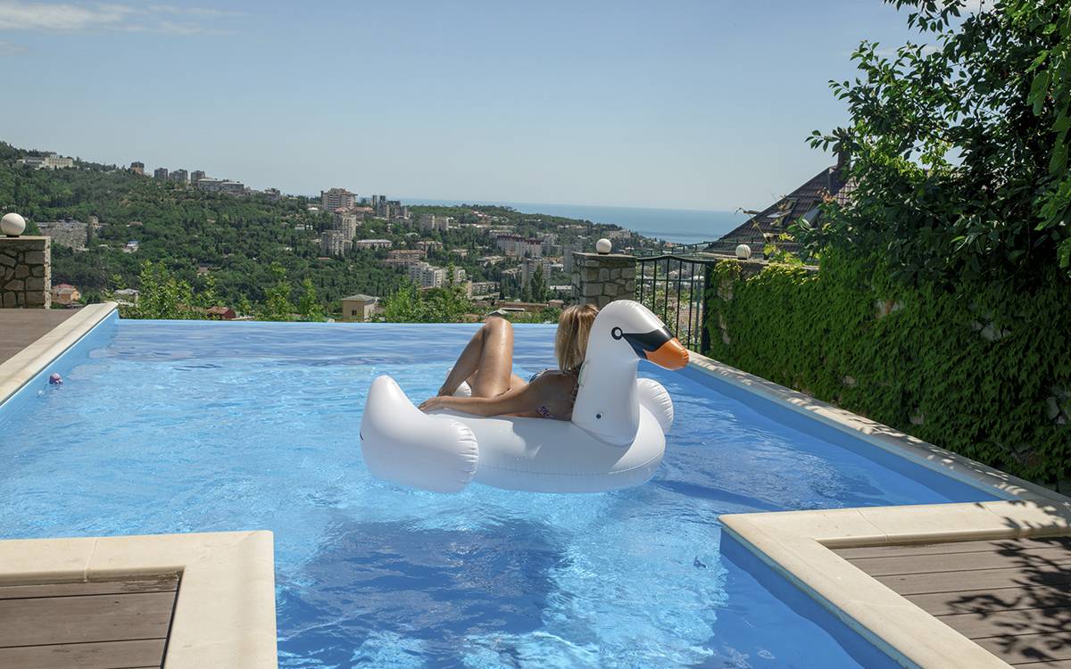 . Гостевой дом Над морем. Ялта