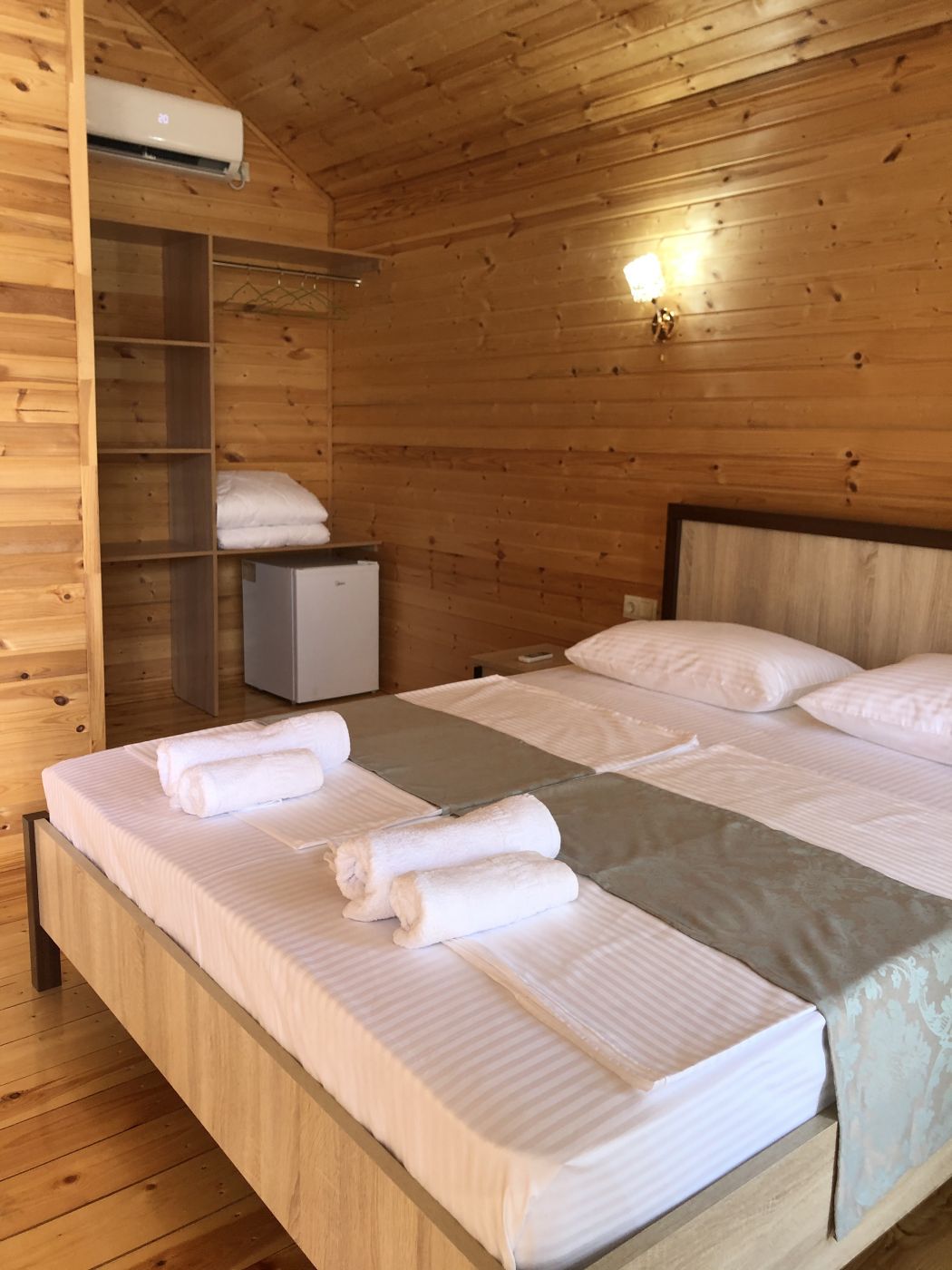 . Гостевой комплекс Шезлонг . Гудаута