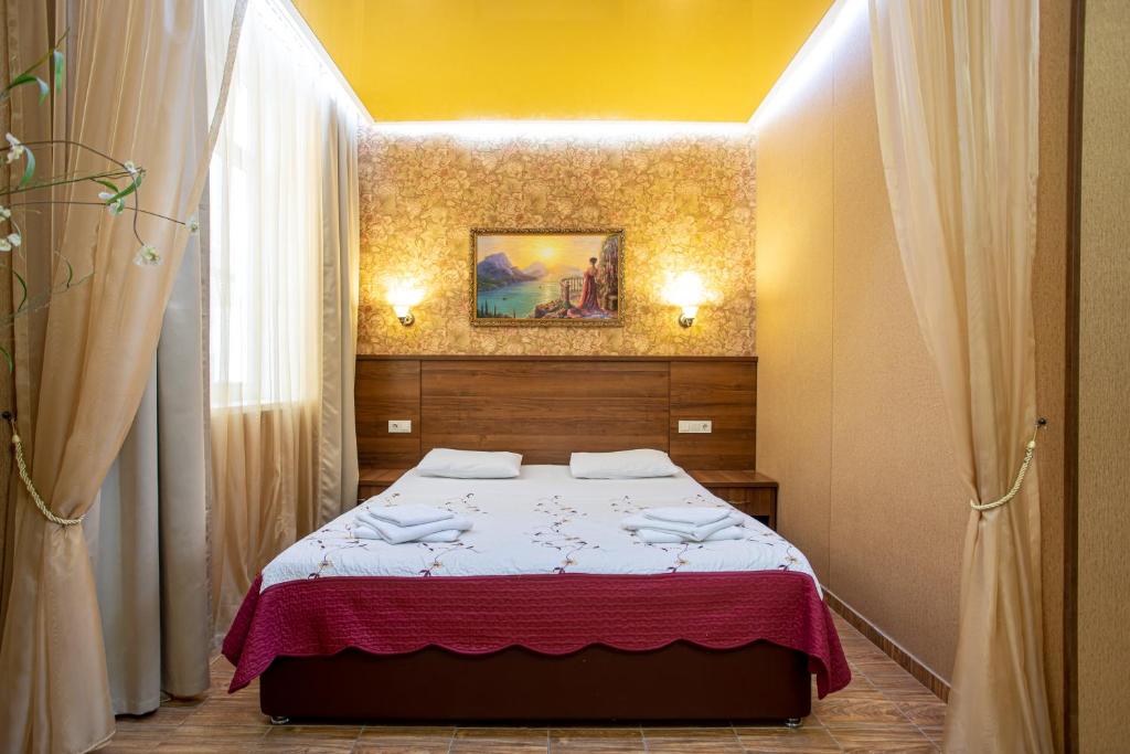 Четырехместный номер. Отель Атмосфера. Кабардинка