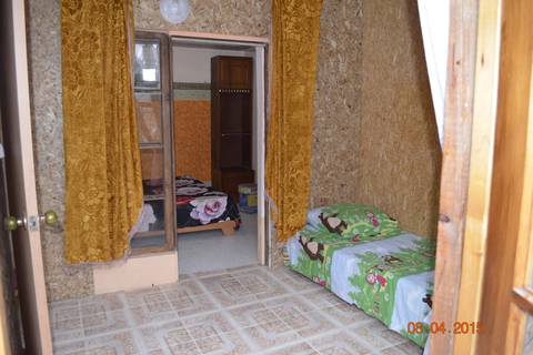 Номер 2-х комнатный 4-х местный «Подростковый». Гостевой дом «Виктория» - Заозерное. Заозерное