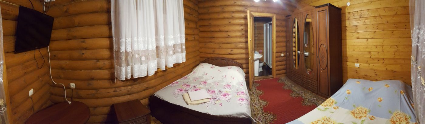 . Гостевой дом У Ирины. Пицунда