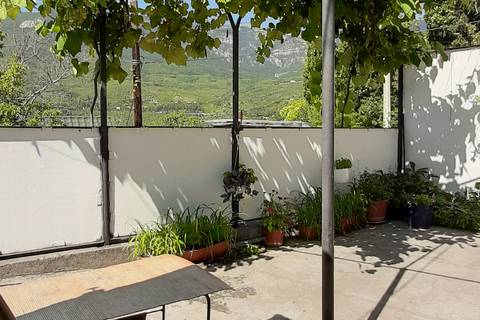 Коттедж. Гостевой дом на Ореховой. Гурзуф  Коттедж. Гостевой дом на Ореховой. Гурзуф