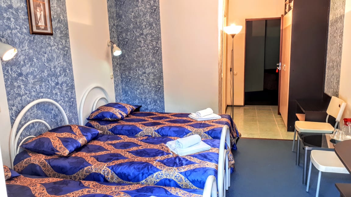 Стандартный 2-х местный . Гостиница "Парадиз". Ольгинка