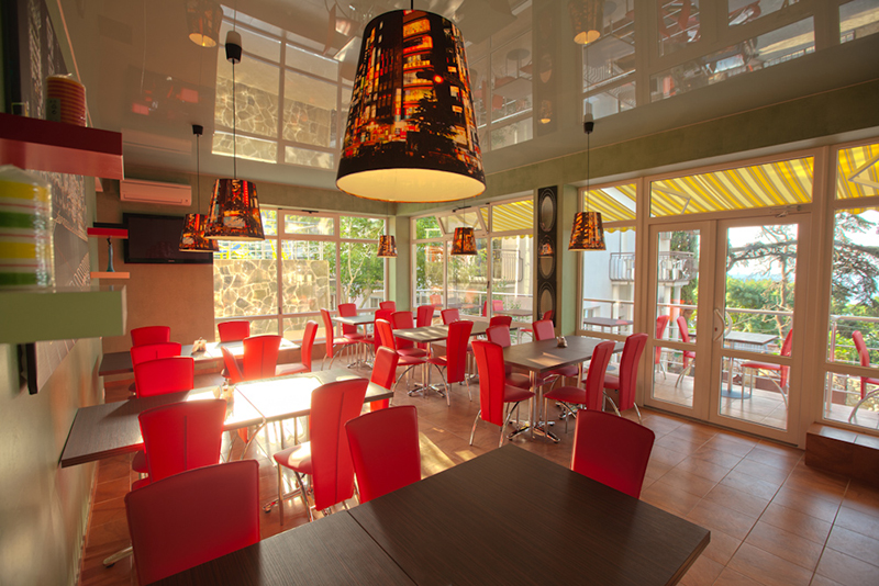 . Гостевой дом "Кедр-Запад". Алупка