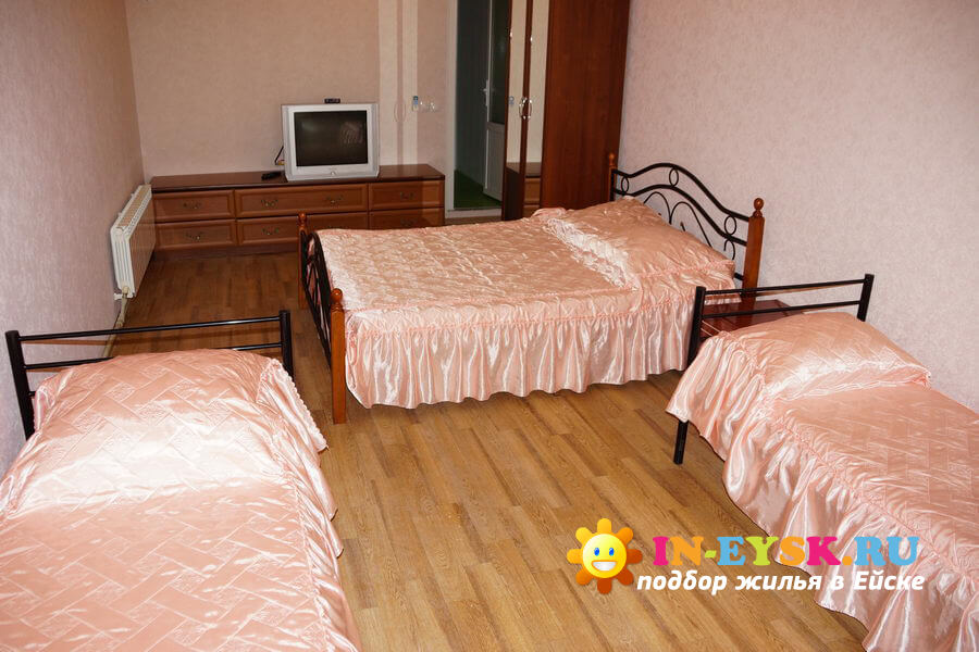 Номер - 2.  ГОСТЕВОЙ ДОМ «КСЕНИЯ». Ейск