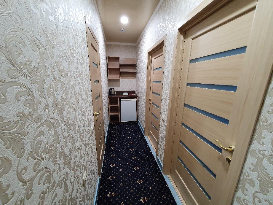 Люкс двухкомнатный . Гостиница  № 56 Семейный **. Симферополь