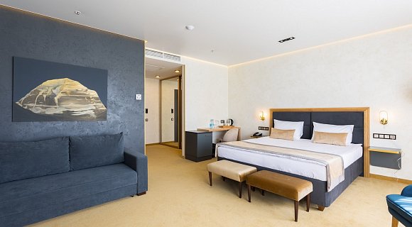 Полулюкс. Отель Кайлас. Ялта