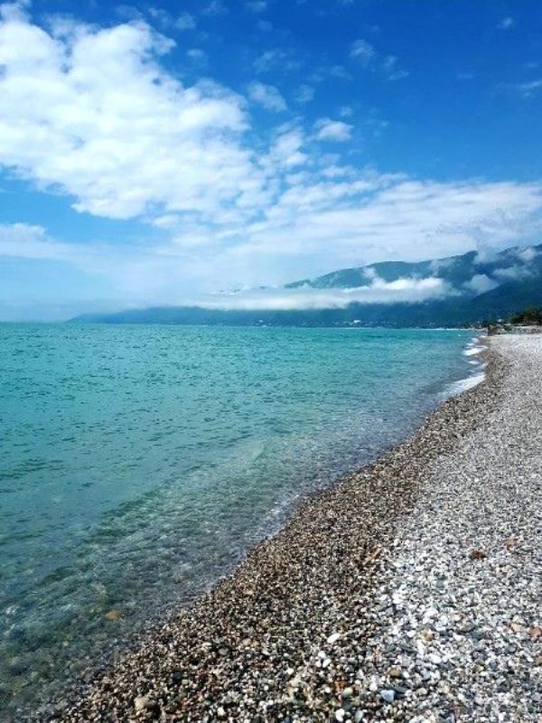 . Квартира в многоквартирном доме "Апартаменты с повышенным комфортом". Гудаута