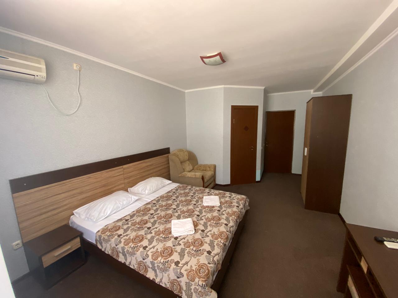 . Гостевой дом "Новая Купавна" в Небуге. Небуг