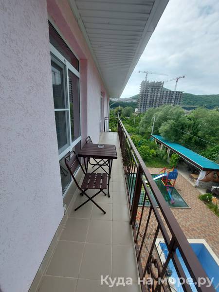 Пятиместный номер с балконом. Гостевой дом "Нур". Ольгинка Пятиместный номер с балконом. Гостевой дом "Нур". Ольгинка