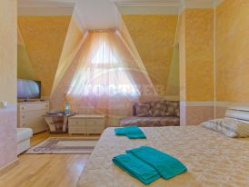 ЛЮКС, С ДЖАКУЗИ,  КРУГЛОЕ СЧАСТЬЕ. Отель "Гостеев на Ореховой"       . Джубга