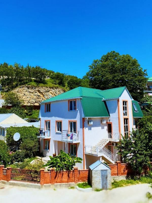 . Гостевой дом "Райский уголок" в Ольгинке      . Ольгинка