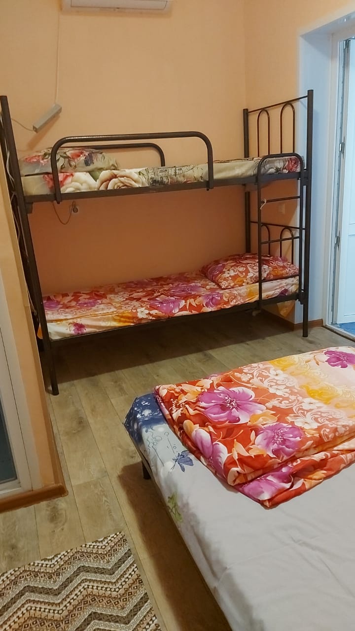 . Гостиница Александровский сад у моря . Ейск