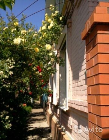 . Квартира в многоквартирном доме Комната 14 м² в 4-к, 1/1 эт.. Ейск