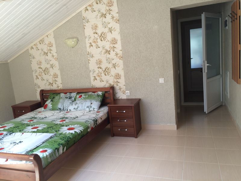 Бюджетный номер без балкона. Мини-гостиница "Премьера". Кацивели