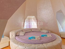 ЛЮКС, С ДЖАКУЗИ,  КРУГЛОЕ СЧАСТЬЕ. Отель "Гостеев на Ореховой"       . Джубга