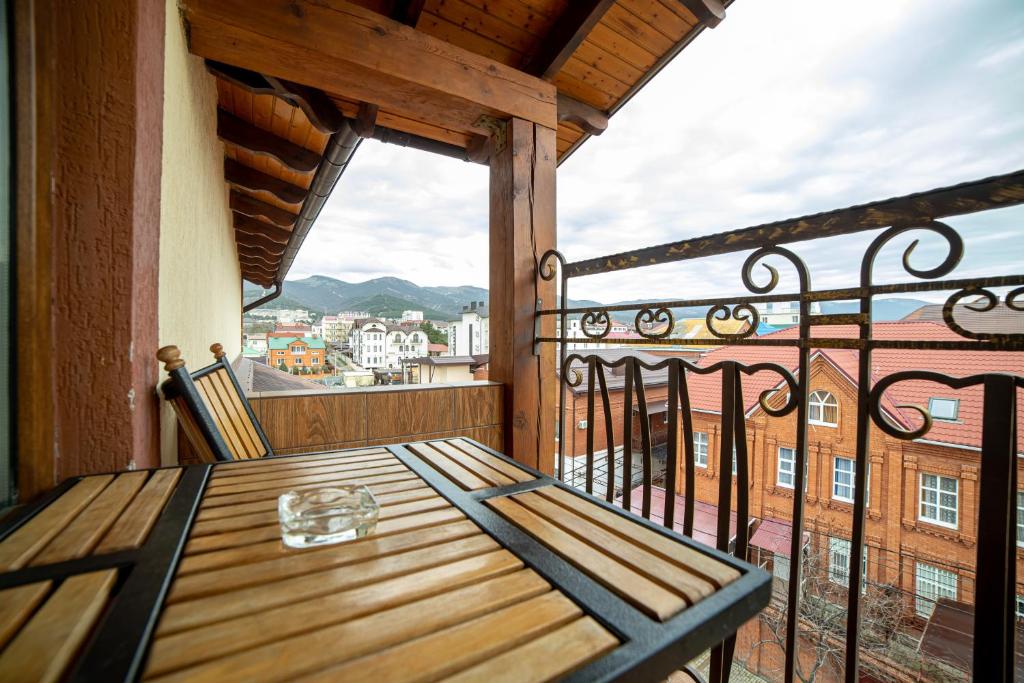 Люкс с 2 спальнями. Отель Атмосфера. Кабардинка