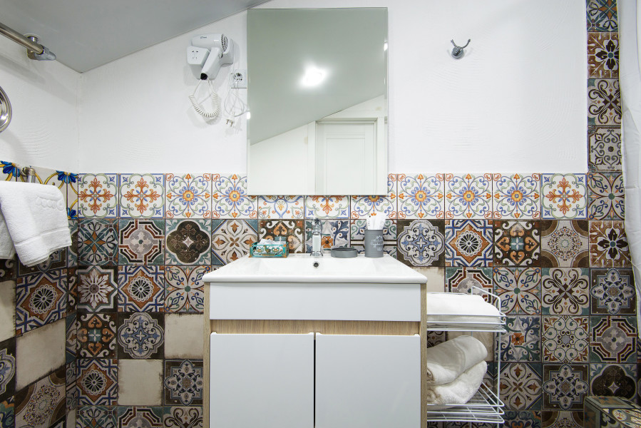 3-х местный стандарт без балкона. Гостевой дом «Серый гусь». Сочи