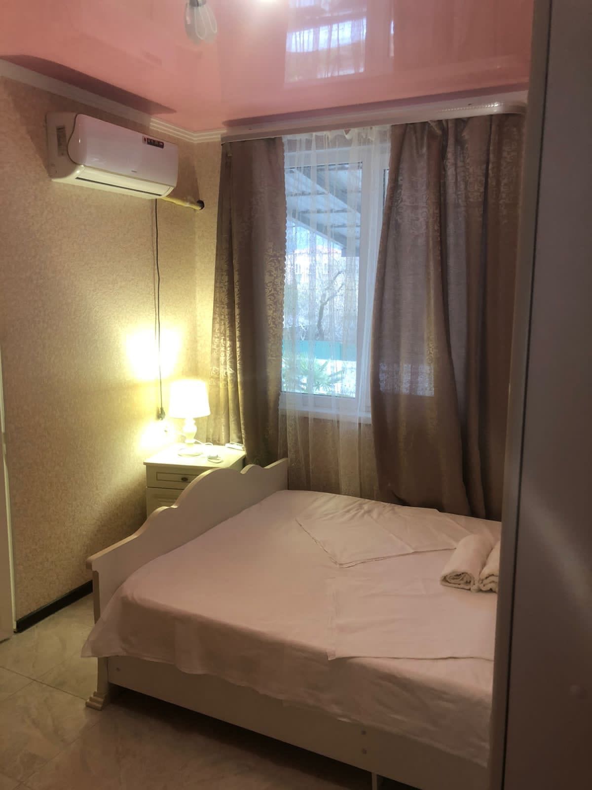 . "Delis" (Делис). Гагра