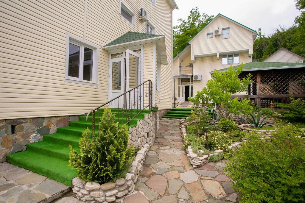 . Гостевой дом "На Ручейной" . Агой