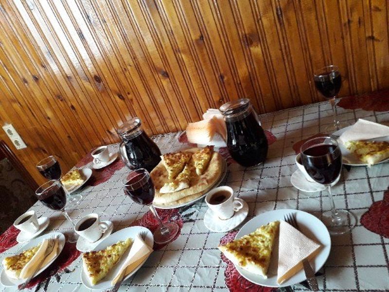 3х-комнатная квартира . Квартира в многоквартирном доме "Апартаменты с повышенным комфортом". Гудаута