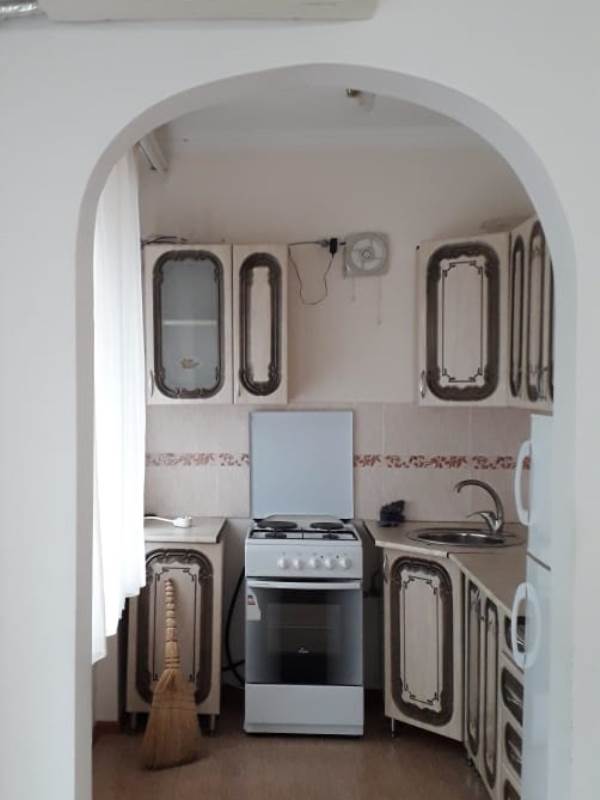 . Квартира в многоквартирном доме однокомнатная Агрба 58. Гудаута