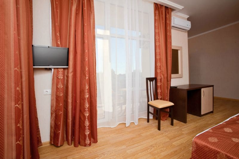 2-местный номер Стандарт плюс. Отель "Эмеральд". Витязево